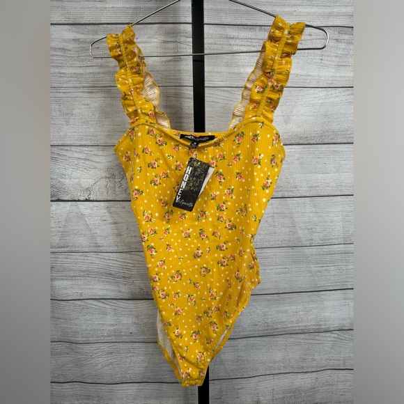 MFloral Tank - Picture 1 of 4